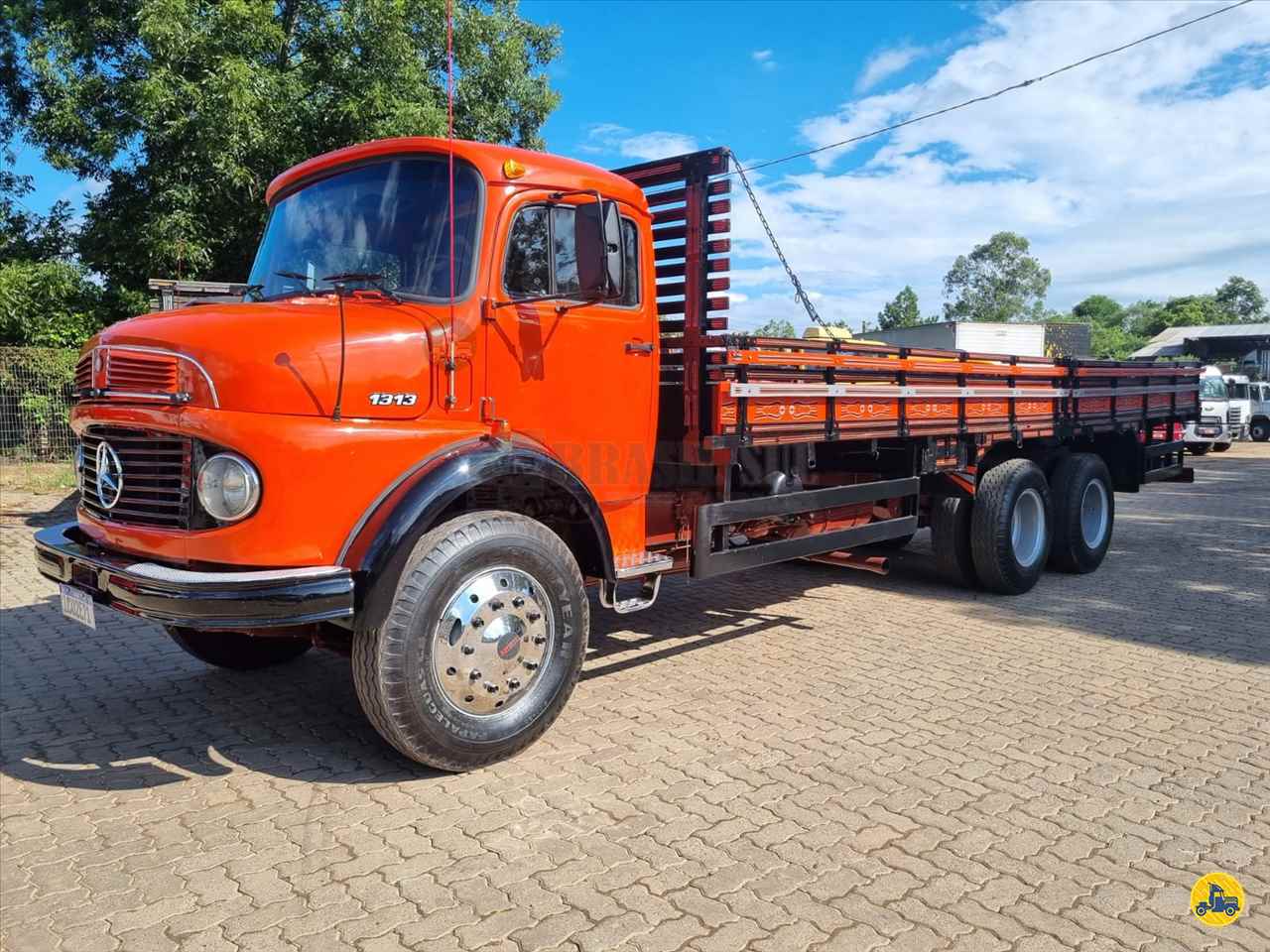 CAMINHAO MERCEDES-BENZ MB 1313 Carga Seca Truck 6x2 Brasil Sul Caminhões PORTAO RIO GRANDE DO SUL RS